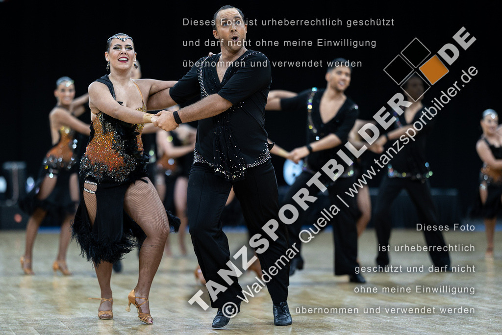 20230226-10618 | Hier finden Sie Tanz Bilder vom Latein und Standard Formationen tanzen. Sportbilder vom Tanzsport. Schöne Fotos und von Weltmeisterschaft, Europameisterschaft, Bundesliga, Regionalliga, Oberliga und Landesliga sowie von GOC Stuttgart, DanceComp, WM Bremen