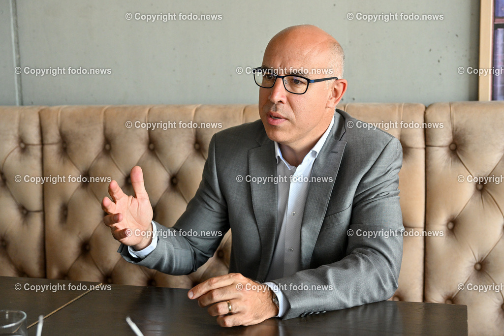 Gabriel Felbermayr_ Direktor des WIFO_ 10.07.2023-42 | 10.07.2023, Linz, AUT, Gabriel Felbermayr, im Bild Gabriel Felbermayr (Direktor des Oesterreichischen Instituts fuer Wirtschaftsforschung (WIFO))