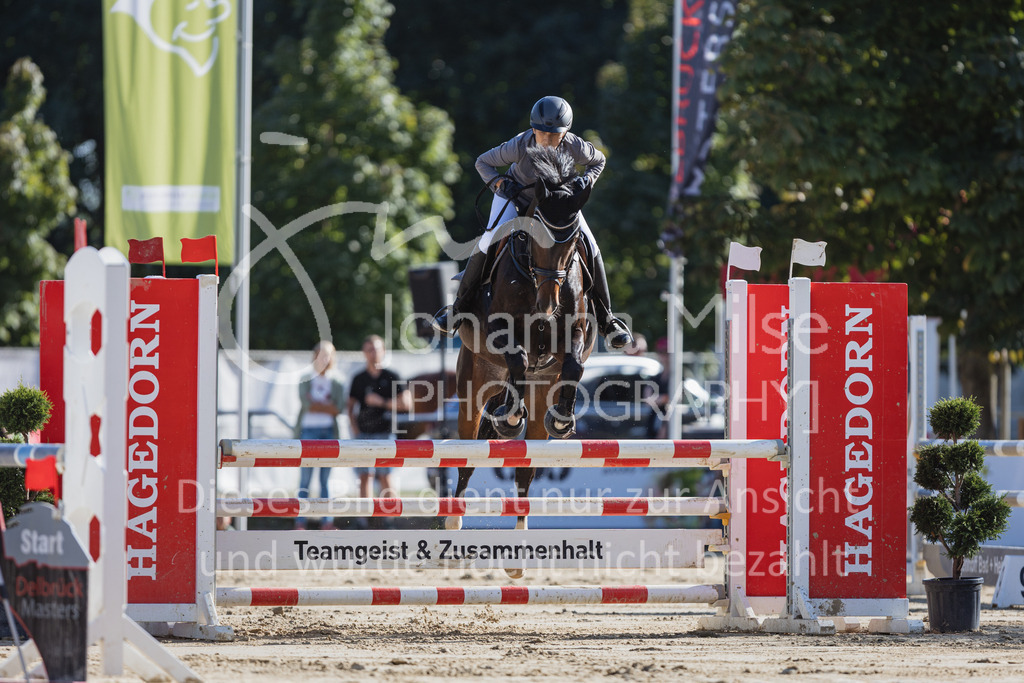 220828_Delbrueck_A2-Spr-243 | Deine schönsten Turniermomente als professionelle Fotos! Entdecke hochwertige Pferdesport-Fotografie im Online-Shop. Jetzt Fotos finden & bestellen!
