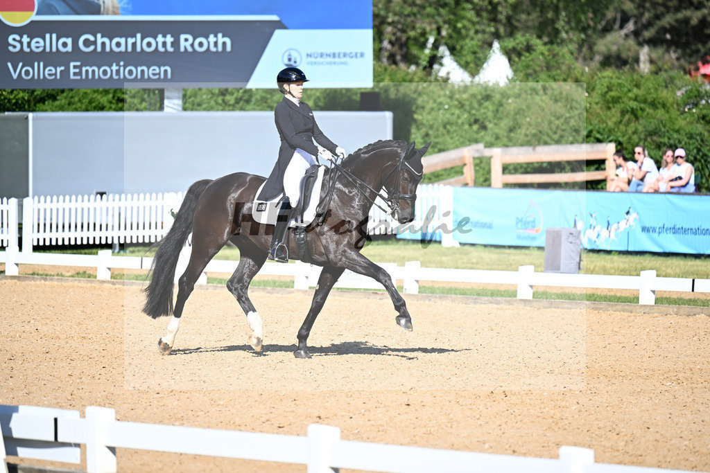 Roth_Voller Emotionen NRW_11254199 | hf-fotografie - Realizzato con Pictrs.com