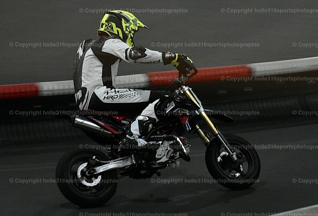 DSC_0547 | Sportfotografie , Motorsport, Motoross, Reitsport, Mointainbike, Enduro,
Landschaft , Outdoor, Eventfotografie, Landschaft, Bilder online bestellen - Realisiert mit Pictrs.com