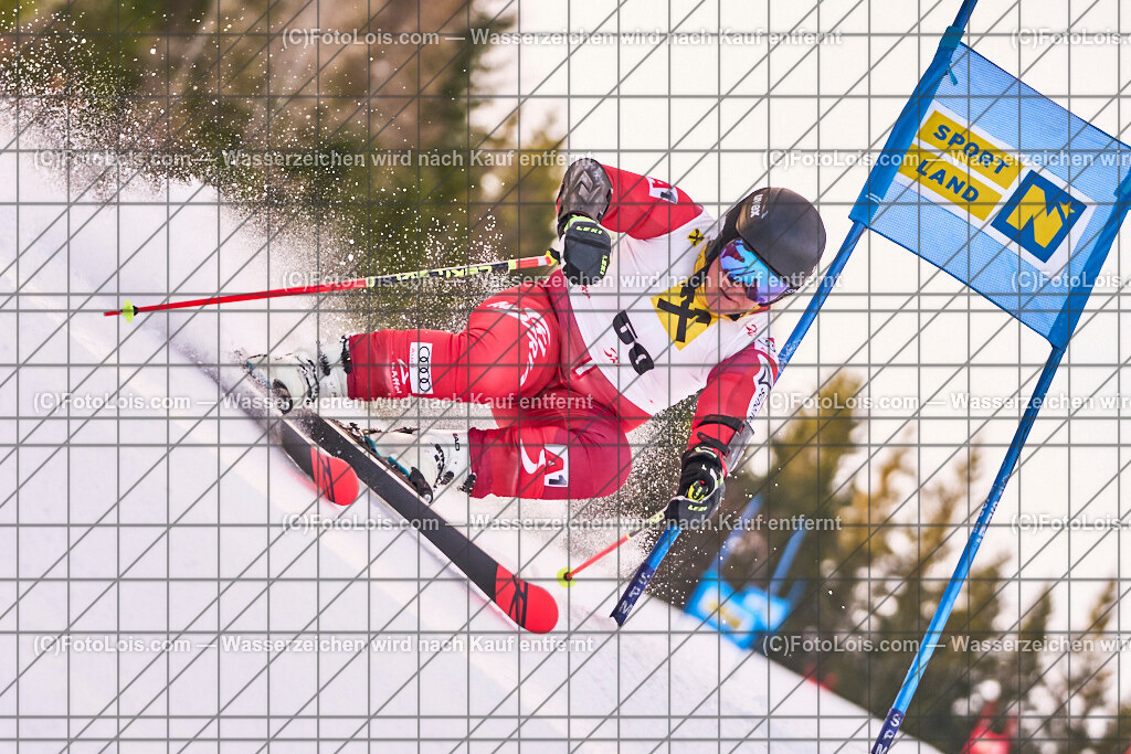 ALP0868_MastersCup-RTL-II_LKHF_Esletzbichler Elfriede | NÖ Raiffeisen MastersCup, Jugend - Damen - Herren, Riesentorlauf-Rennen 2 auf der Fuchswaldpiste in Lackenhof am Ötscher, durchführender Verein: Schiklub Lackenhof, So 9. Februar 2025.