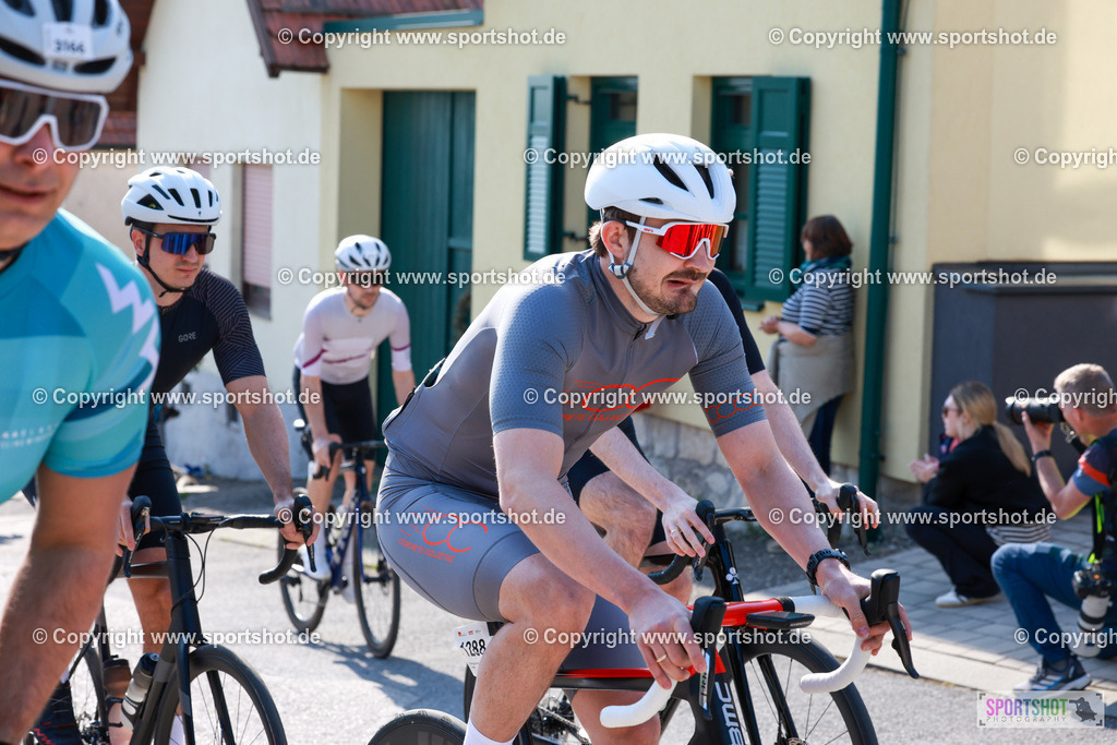 428_AR6_8872 | Neusiedlersee Radmarathon 2026@sportshot_your_pictrs #yourpictures#roadtowm2029 #nrm #neusiedlerseeradmarathon #neusiedlersee #neusiedlerseetourismus #burgenland #mörbisch #nrm26 #burgenlandtourismus #voglundco #poweredbyburgenlandtourismus #radsport #rad #marathon #ucigranfondo #visitburgenland #ucigranfondoworldseries