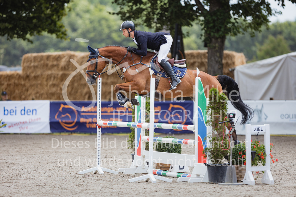 220705_Mühlen_SprPf-A3-324 | Late Entry Mühlen
05.07.2022
03 Springpferde-A**, 4-6jährige Pferde