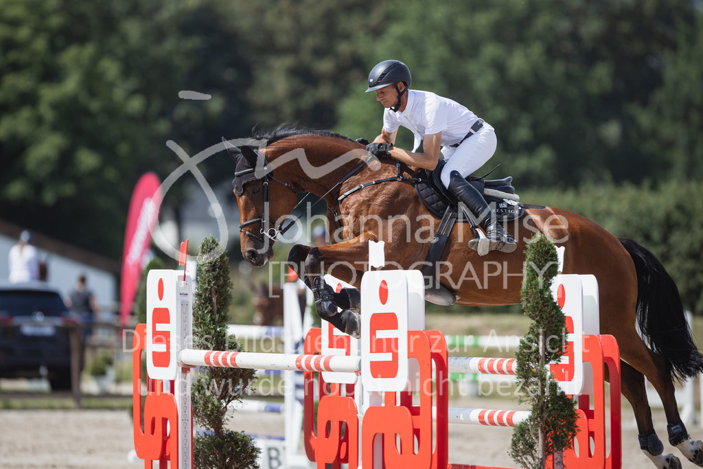 230624_PfSpTa_M2-Spr-945 | Deine schönsten Turniermomente als professionelle Fotos! Entdecke hochwertige Pferdesport-Fotografie im Online-Shop. Jetzt Fotos finden & bestellen!