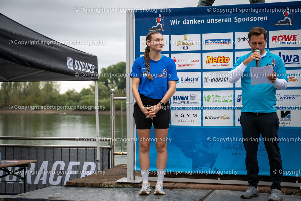 23. Wormser Nibelungenlauf | Siegerehrung 5km - Realisiert mit Pictrs.com