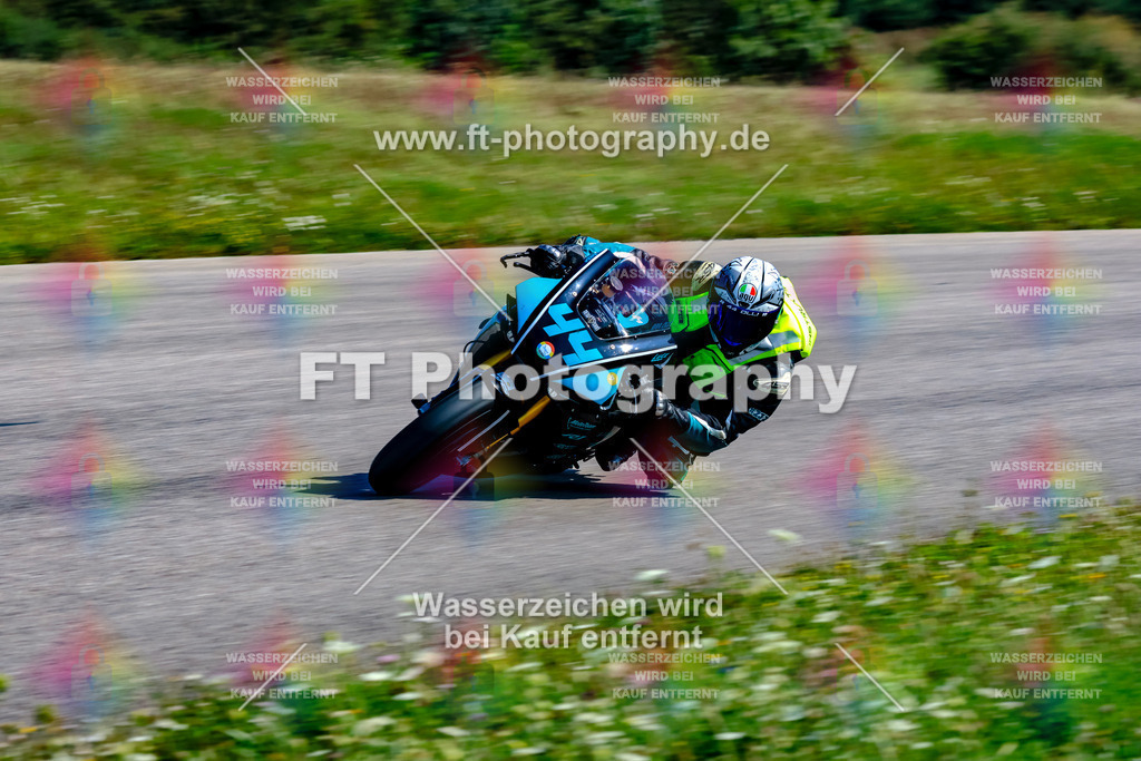 044-4088 | Hier findet Ihr Bilder von Touristenfahrten auf der Nürburgring Nordschleife oder von anderen Veranstaltungen die ich besucht habe. Viel Spass beim Durch Schauen 