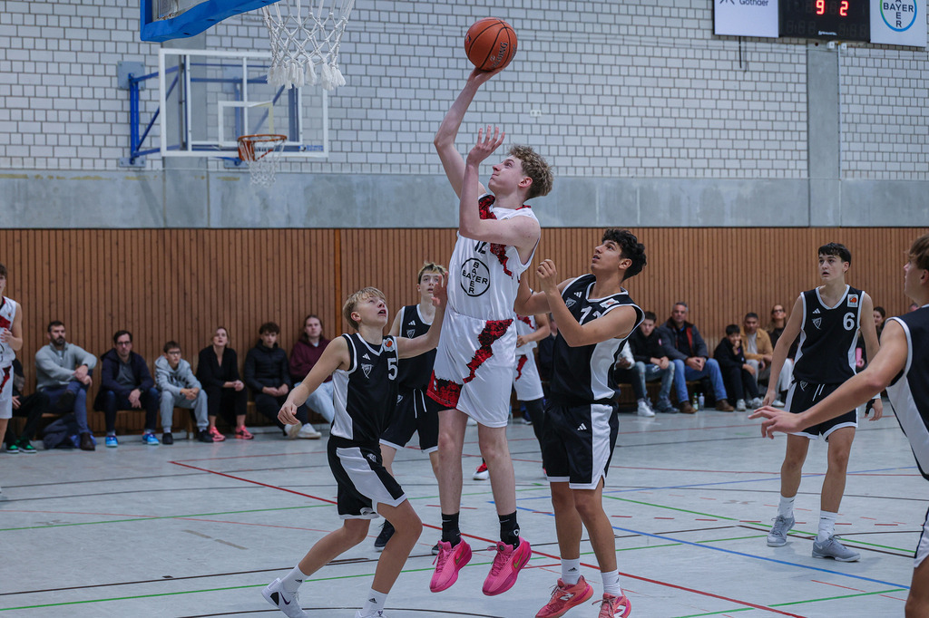 JBBL BAYER GIANTS vs Team BonnKöln RAG-10 | Fotos von Basketballspielen aus dem Raum NRW fotografiert von Gero Mueller-Laschet und Daniel Schaefer - Realisiert mit Pictrs.com