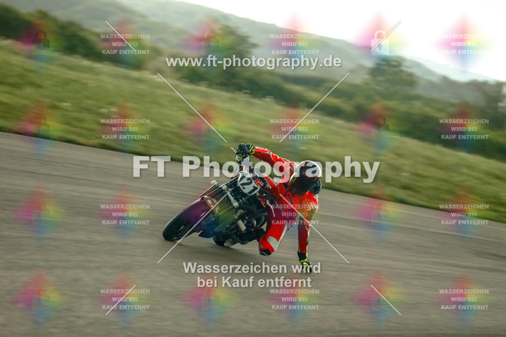 Chambley Juli-3398 | Hier findet Ihr Bilder von Touristenfahrten auf der Nürburgring Nordschleife oder von anderen Veranstaltungen die ich besucht habe. Viel Spass beim Durch Schauen 