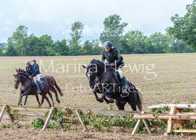Jagd Perdoel 26 Sony-04093_MarinaHewig | Fotografie, FotoArt, PferdesportArt, Pferdesportfotografie, Landschaftsfotografie, Reisefotografie, Reise, Pferde - Realisiert mit Pictrs.com