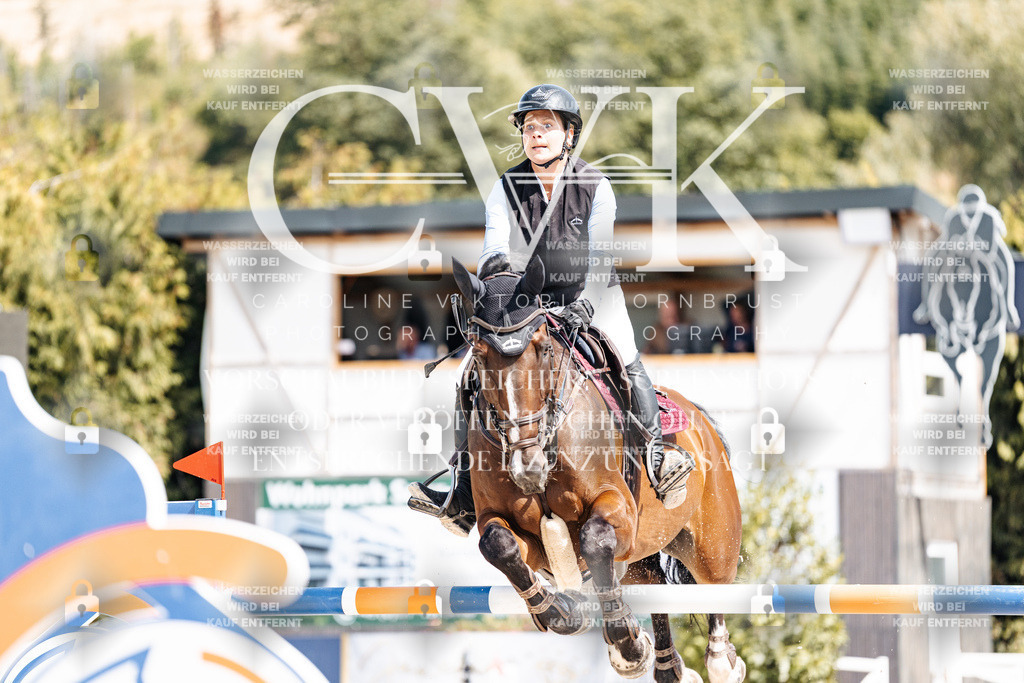 CK905018 | Turnierfotografie Pferdefotografie Trier Rheinland-Pfalz Pferdesport Reitsport Tierfotografie Sportfotografie Pferdevideo Pferdevideografie Equestrianvideography equestrianphotography  - Realisiert mit Pictrs.com
