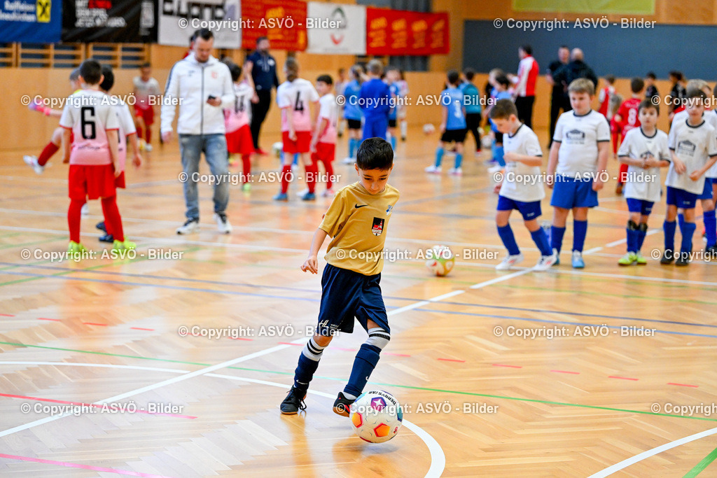 ASVÖ_ Fussballturnier SV Gallneukirchen_ 09.02.2025-1 | 09.02.2025, Gallneukirchen, AUT, ASVÖ, Fussball Nachwuchs Hallenturnier 2025, SV Gallneukirchen im Bild Teilnehmer U 9©Harald Dostal / fodo.media - Realisiert mit Pictrs.com