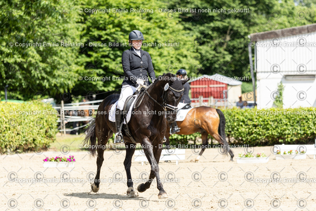 CL5A3504-2 | Emilia Reinking Fotografie - Realisiert mit Pictrs.com