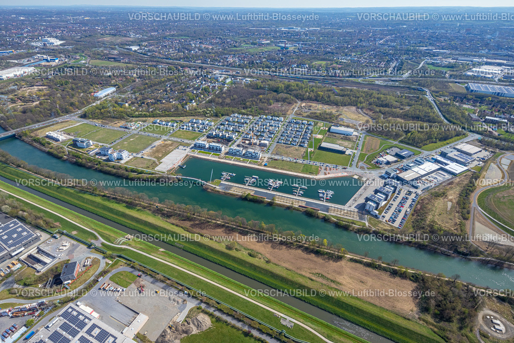 Gelsenkirchen220402343 | Luftbild, Yachthafen Marina, Reihenhaus Wohnsiedlung Hafenquartier Graf Bismarck am Rhein-Herne-Kanal, Bismarck, Gelsenkirchen, Ruhrgebiet, Nordrhein-Westfalen, Deutschland