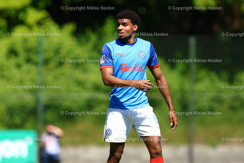 NH_HolsteinKielU23_SVMeppen_RegionalligaNord_11052025 | #6 Ikem Ugoh (Holstein Kiel U23)Fußball I Herren I Regionalliga Nord I Saison 2024-2025 I 33. Spieltag I Holstein Kiel U23 - SV Meppen I 11.05.2025 I Citti-Fußball-Park