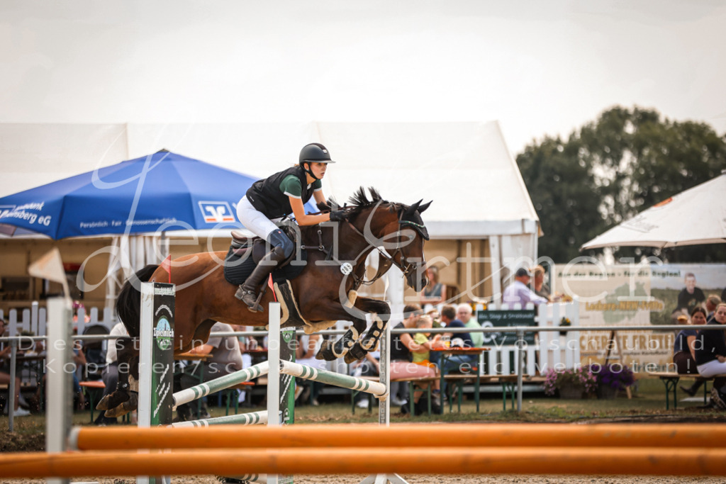 23.SaSpL00017 | Leoni Ertmer Photography - Realisiert mit Pictrs.com