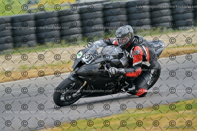 25bt05-1599 | markuskiefer.com - Realisiert mit Pictrs.com