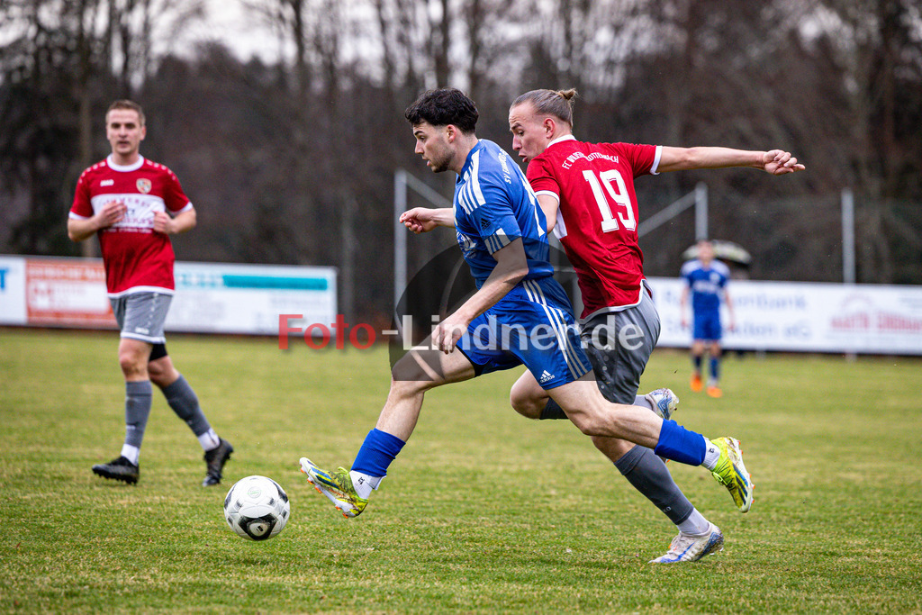 FC Wildsteig/Rottenbuch gegen SV Eurasburg-Beuerberg | Fußball Kreisliga Herren Oberbayern Zugspitze Gruppe 1 2025/26, FC Wildsteig/Rottenbuch gegen SV Eurasburg-Beuerberg, 20250323,Zweikampf,2025-03-23 in Rottenbuch (Sportplatz Rottenbuch), David NOCKER (SV Eurasburg-Beuerberg 11), Roman TRAINER (FC Wildsteig/Rottenbuch)Copyright: WolfgangxLindner www.foto-lindner.de