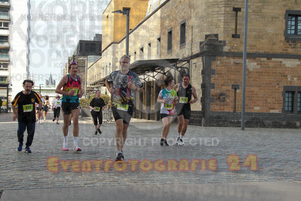 250920_1500_EV4_7834 | Sportfotografie im Rhein-Sieg Kreis, Köln, Bonn, NRW, Rheinland Pfalz, Hessen, etc. Unser Tätigkeitsfeld umfasst den Laufsport vom Volkslauf über den Marathon, Duathlon, Triathon bis zum Ultralauf wie Kölnpfad Ultra oder Schindertrail.