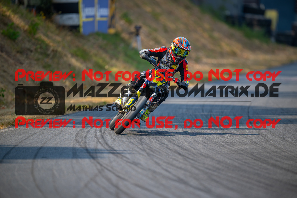 MaZZes-Fotomatrix-20260816-615252 | ROOKIES