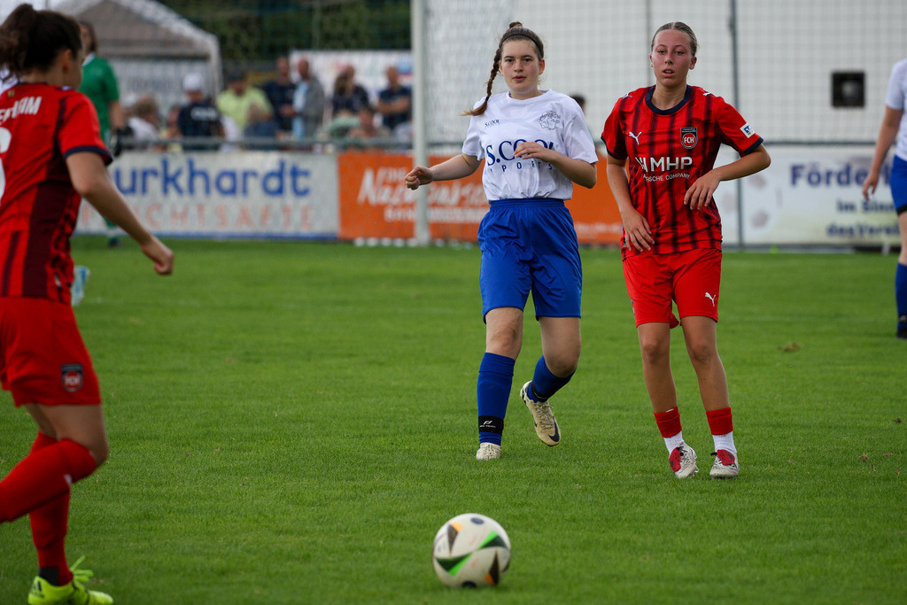 20250727_AHP-FCH_083 | Fotopresso – Sportfotografie in Heidenheim & Umgebung. Professionelle Sportfotografie für unvergessliche Momente. Dynamische Action-Shots, emotionale Szenen & hochwertige Bilder. - Realisiert mit Pictrs.com