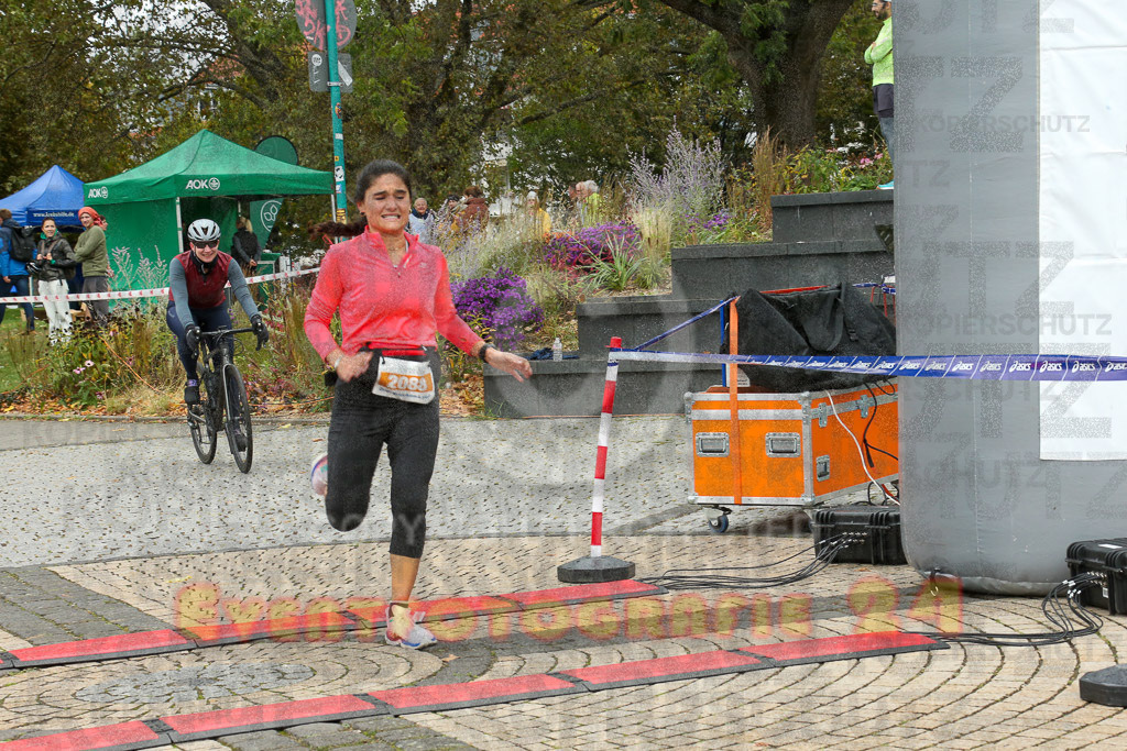 231015_1146_EX1_4418 | Sportfotografie im Rhein-Sieg Kreis, Köln, Bonn, NRW, Rheinland Pfalz, Hessen, etc. Unser Tätigkeitsfeld umfasst den Laufsport vom Volkslauf über den Marathon, Duathlon, Triathon bis zum Ultralauf wie Kölnpfad Ultra oder Schindertrail.