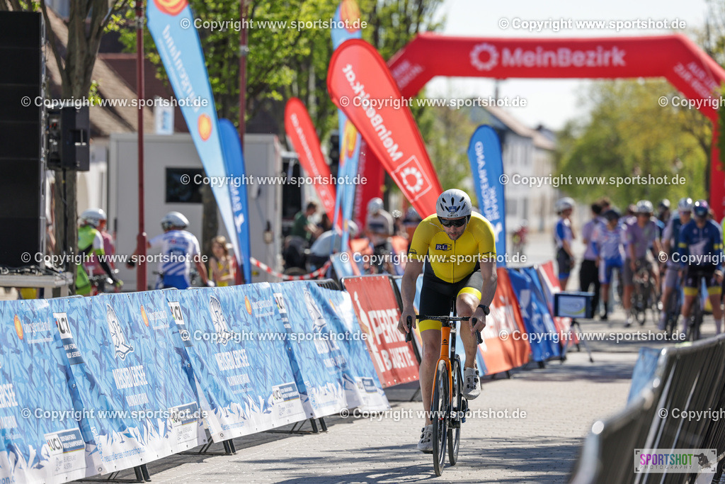 VJ__5432 | Neusiedlersee Radmarathon 2026@sportshot_your_pictrs #yourpictures#roadtowm2029 #nrm #neusiedlerseeradmarathon #neusiedlersee #neusiedlerseetourismus #burgenland #mörbisch #nrm26 #burgenlandtourismus #voglundco #poweredbyburgenlandtourismus #radsport #rad #marathon #ucigranfondo #visitburgenland #ucigranfondoworldseries