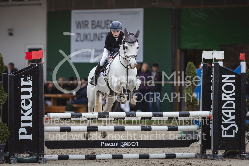 240330_Fruehlingsfest_Stil-A1_U30-450 | Deine schönsten Turniermomente als professionelle Fotos! Entdecke hochwertige Pferdesport-Fotografie im Online-Shop. Jetzt Fotos finden & bestellen!