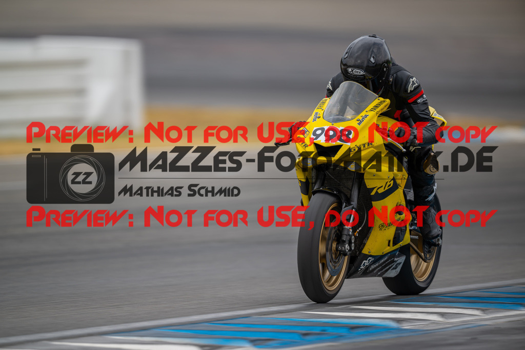 MaZZes-Fotomatrix-20260809-575458 | R1
