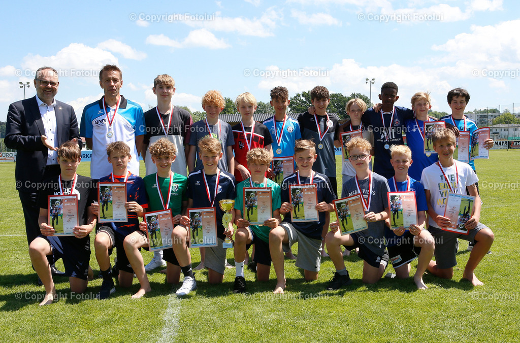 A_LUI_010622_24 | SPORT,FUSSBALL,SPARKASSE SCHUELERLIGA LANDESFINALE 2022 PETTENBACH 01.06.2022 IM BILD: REGELSCHULE ROHRBACH  FOTO.FOTOLUI