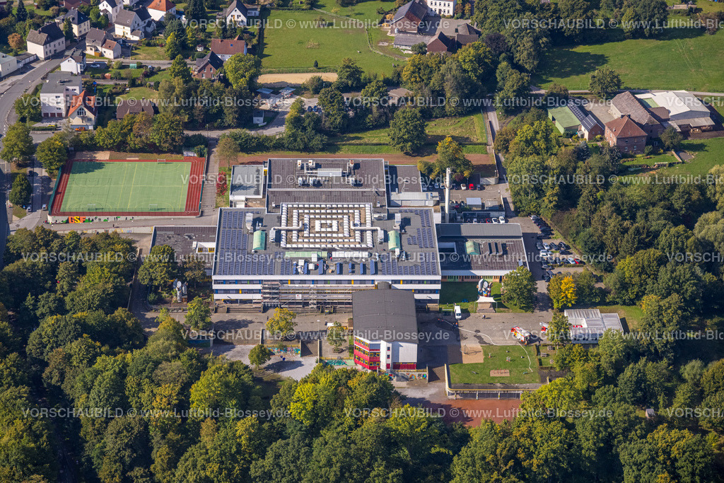 Froendenberg220901206 | Luftbild, Gesamtschule Fröndenberg, Fröndenberg, Fröndenberg/Ruhr, Ruhrgebiet, Nordrhein-Westfalen, Deutschland