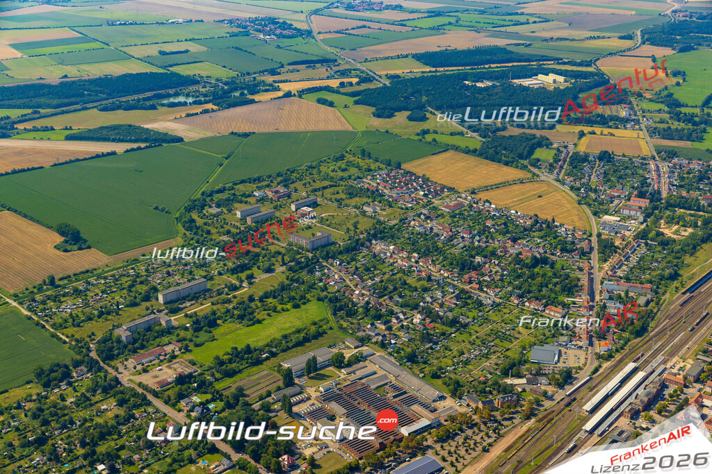 Luftaufnahme Röxe Stendal - Die Luftaufnahme wurde 2025 vom UL-Flugzeug heraus erstellt ( ohne Drohne ) - Hochauflösende Luftaufnahme - für professionelle Ausdrucke geeignet. Die Geschenkidee !Mit Lizenz und Bildrechte bestellbar