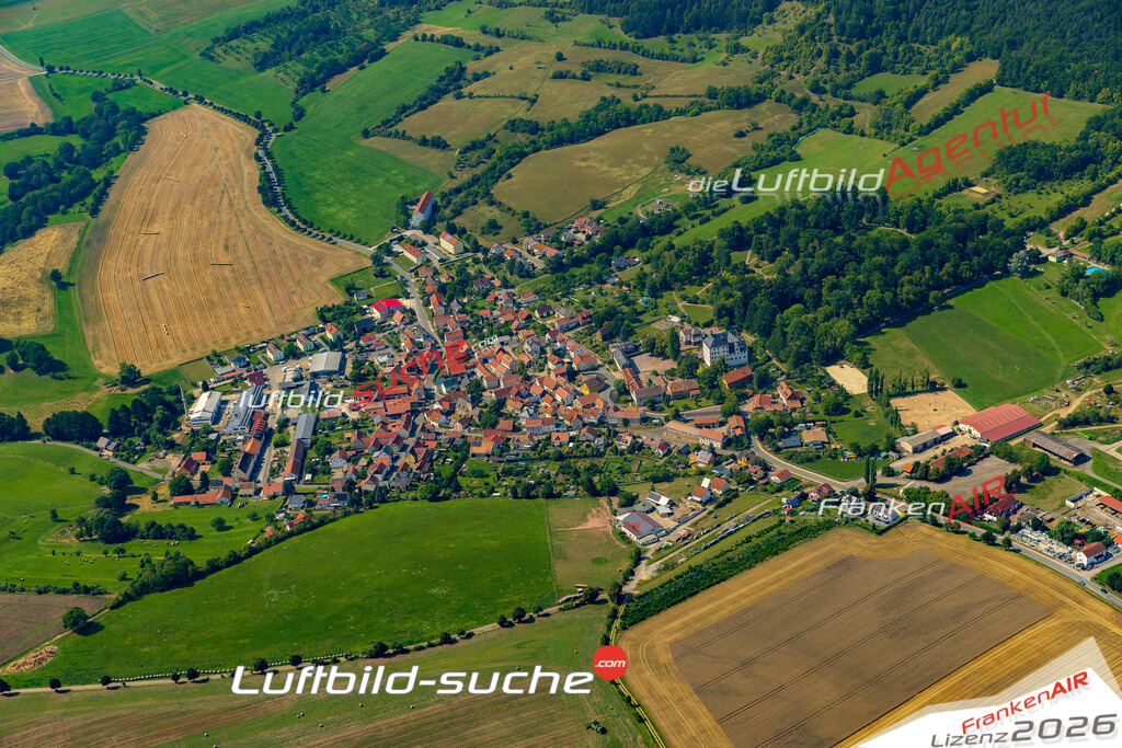 Luftbild Vs Google Maps  Großkochberg  Uhlstädt-Kirchhasel -Das Luftbild wurde 2025 vom UL-Flugzeug heraus erstellt ( keine Drohnenluftbilder ) - Hochauflösende Luftaufnahme -Nicht vergleichbar mit Google Maps oder Satelittenbilder- Die Geschenkidee !Mit Lizenz und Bildrechte bestellbar
