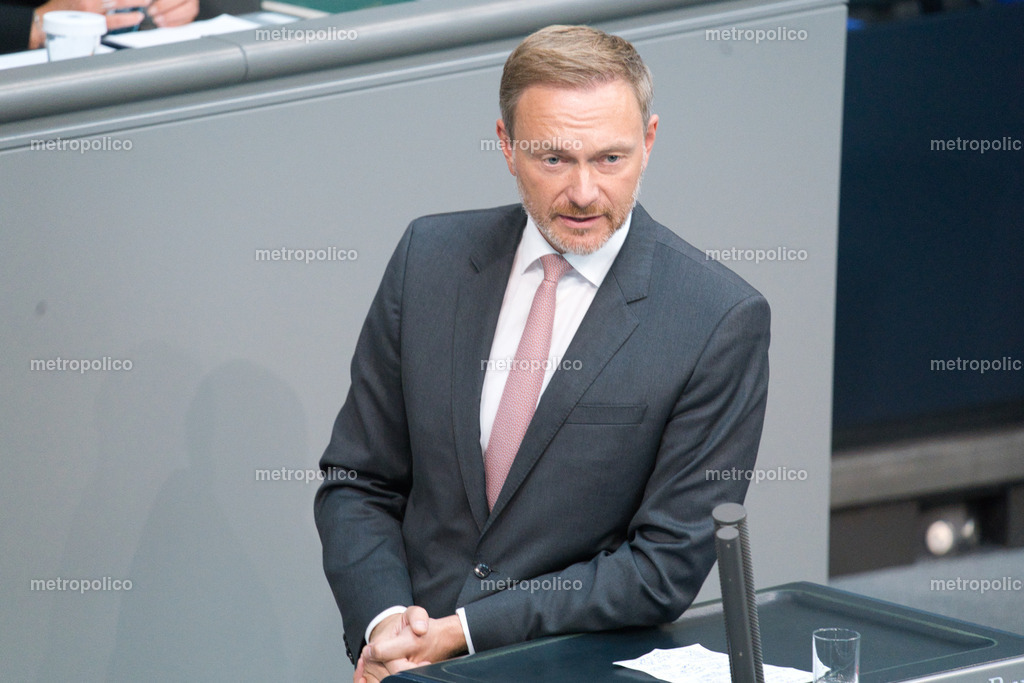 Christian Lindner (22) | Metropolico