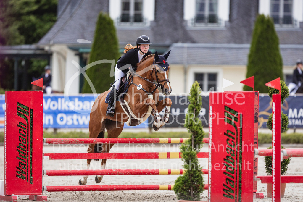 250529_MayDays_Stil-A2-1-330 | Deine schönsten Turniermomente als professionelle Fotos! Entdecke hochwertige Pferdesport-Fotografie im Online-Shop. Jetzt Fotos finden & bestellen!