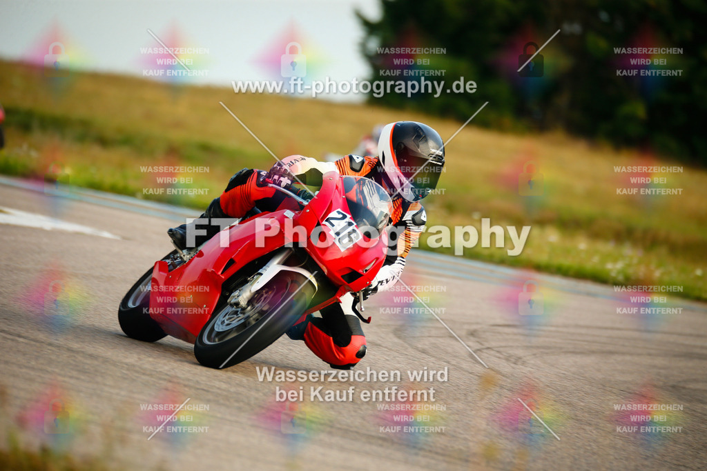 _MOT5237 | Hier findet Ihr Bilder von Touristenfahrten auf der Nürburgring Nordschleife oder von anderen Veranstaltungen die ich besucht habe. Viel Spass beim Durch Schauen 