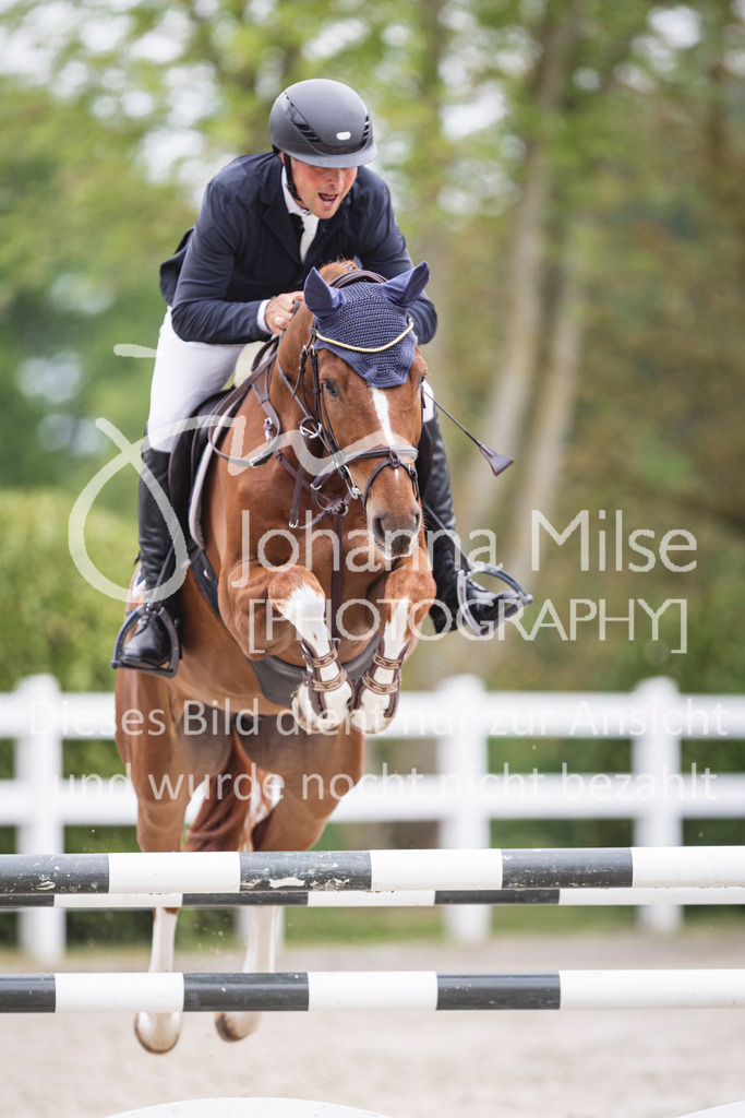 260508_PfSpTa_9_SprPf-L-946 | Deine schönsten Turniermomente als professionelle Fotos! Entdecke hochwertige Pferdesport-Fotografie im Online-Shop. Jetzt Fotos finden & bestellen!