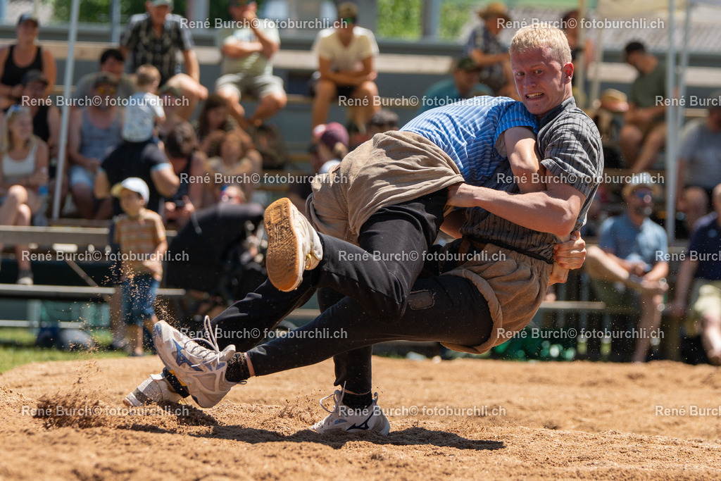 RB_08206 | René Burch leidenschaftlicher Fotograf aus Kerns in Obwalden.  Hier finden sie Sport, Landschaft und Natur Fotografie.
 - Realisiert mit Pictrs.com