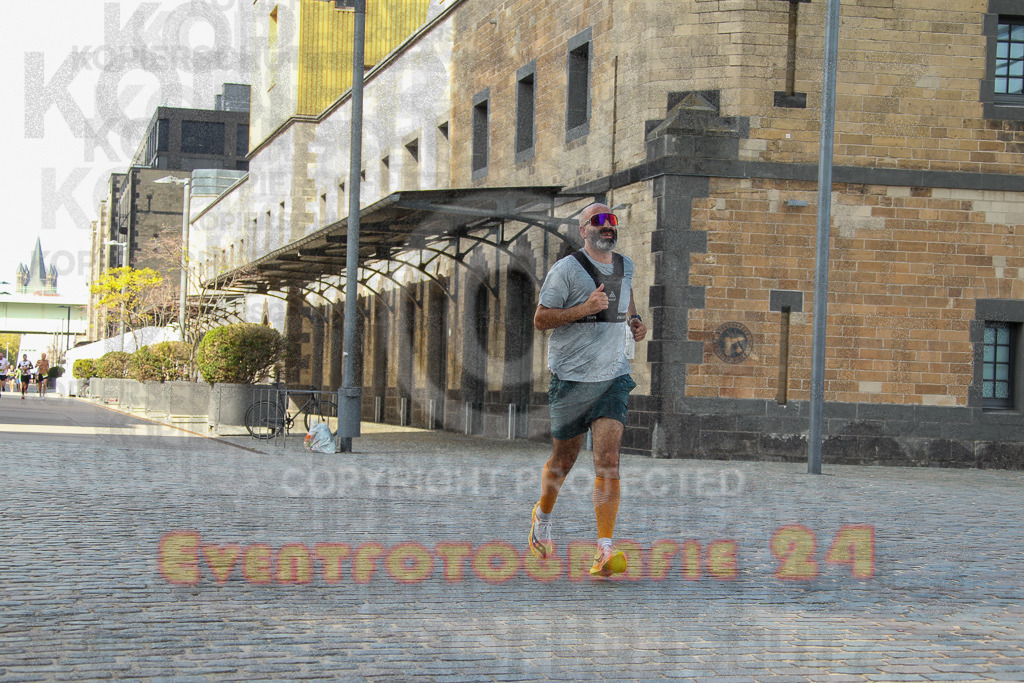 250920_1451_EV4_7296 | Sportfotografie im Rhein-Sieg Kreis, Köln, Bonn, NRW, Rheinland Pfalz, Hessen, etc. Unser Tätigkeitsfeld umfasst den Laufsport vom Volkslauf über den Marathon, Duathlon, Triathon bis zum Ultralauf wie Kölnpfad Ultra oder Schindertrail.