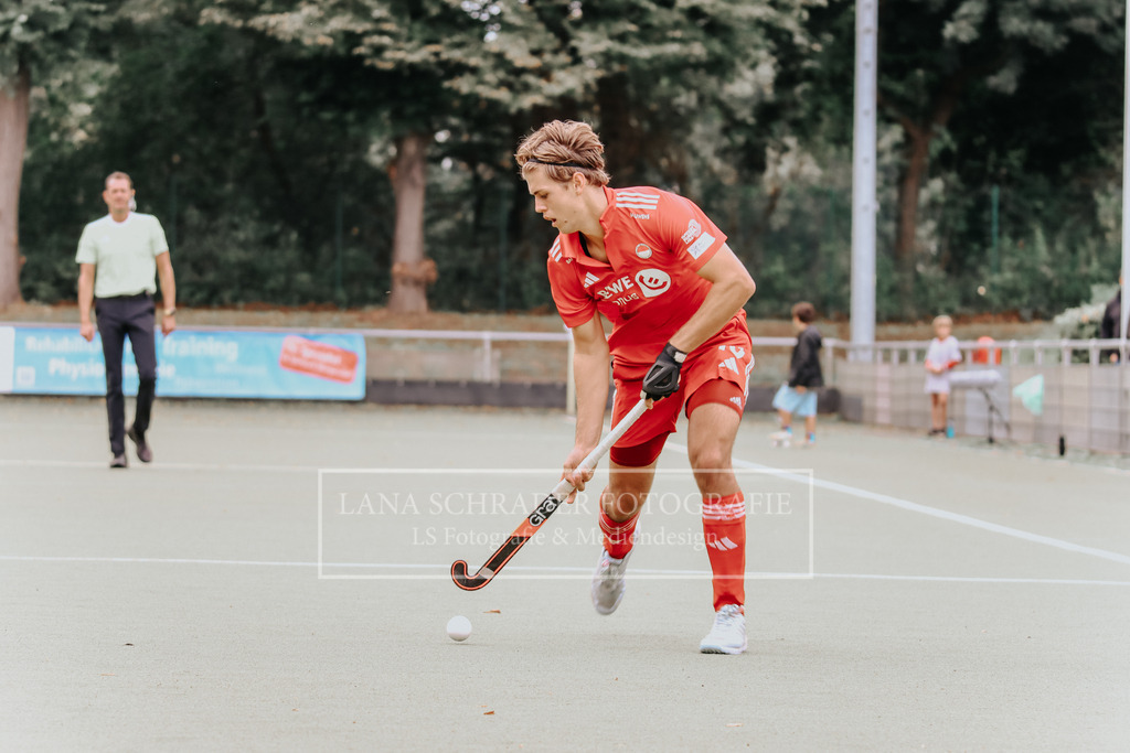 Herren_Bundesliga_02_F_RWK-UHC_21.09.25_Köln (269 von 471) | lanaschraderfotografie - Realisiert mit Pictrs.com