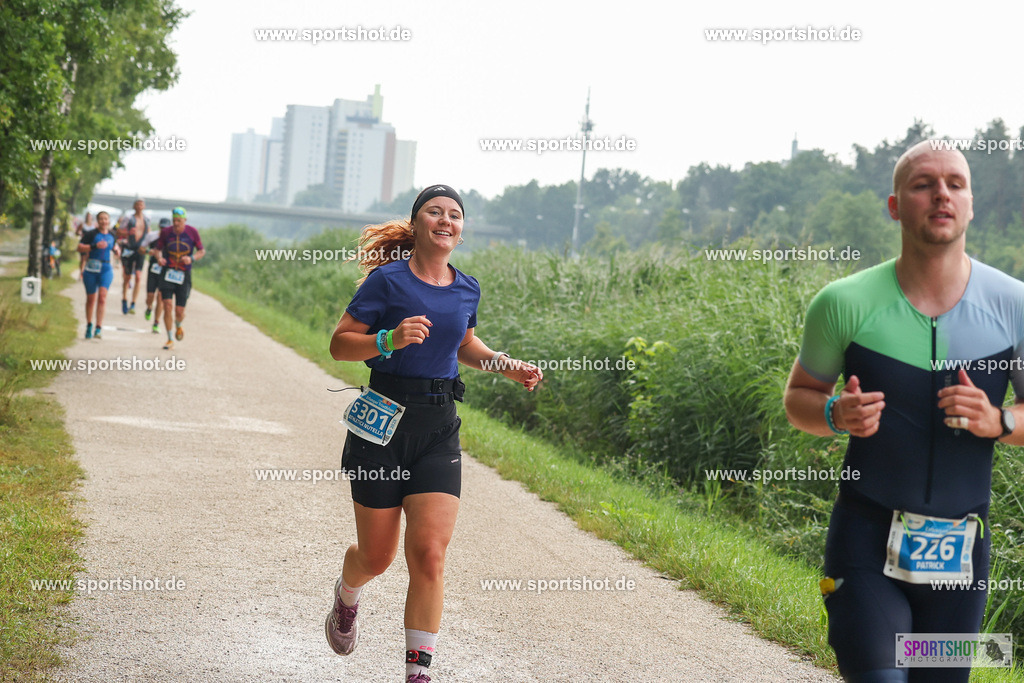 LUR_1482 | 34. M-net Erlanger Triathlon 2025 #erlangertriathlon  #mnettriathlon2025 #mnettriathlon #team #olympischedistanz #mitteldistanz #triathlon #maindonaukanal  #erlangertriathlon2025 #yourpictrs #tv1848 #tv1848erlangen  #triathlonbayern #sportinerlangen #demsportverbunden #sportshot_your_pictrs Copyright: www.sportshot.de