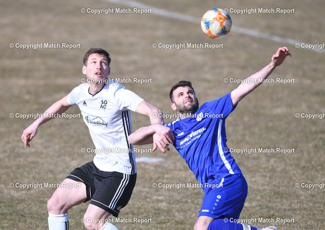 Bezirksliga | Fussball 2021/2022    13.03.2022BezirksligaSG Altheim/Gruenmettstetten - SV BaiersbronnKai Kneissler (SG Altheim/Gruenmettstetten, li) gegen Rico Finkbeiner (SV Baiersbronn, re)FOTO: ULMER PressebildagenturxxNOxMODELxRELEASExx