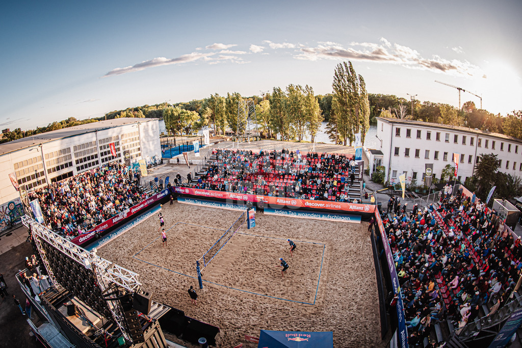 Beachvolleyball | Männer | Allianz German Beach Tour 2025 | Tourstop Berlin | 23.08.2025 | Das Stadion auf dem Gelände des Funkhaus