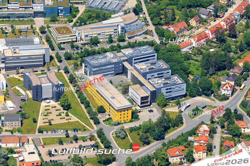 Die Luftaufnahme der Stadt Jena wurde vom UL-Flugzeug heraus erstellt ( keine Drohne )- hohe Auflösung für beste Qualität