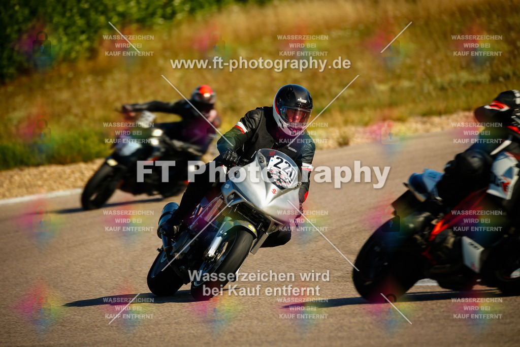 _MOT8442 | Hier findet Ihr Bilder von Touristenfahrten auf der Nürburgring Nordschleife oder von anderen Veranstaltungen die ich besucht habe. Viel Spass beim Durch Schauen 