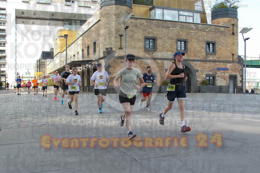 250920_1457_EV4_7682 | Sportfotografie im Rhein-Sieg Kreis, Köln, Bonn, NRW, Rheinland Pfalz, Hessen, etc. Unser Tätigkeitsfeld umfasst den Laufsport vom Volkslauf über den Marathon, Duathlon, Triathon bis zum Ultralauf wie Kölnpfad Ultra oder Schindertrail.