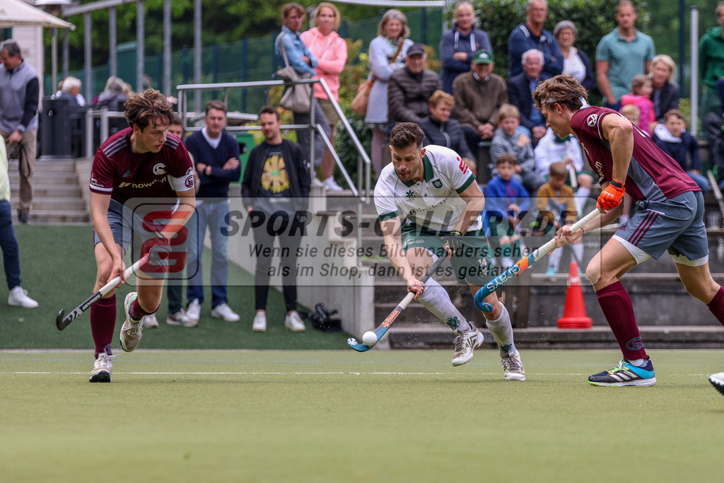 MJ_2023-05-20-HTCU-MSC-62 | Timm Herzbruch (Uhlenhorst Mülheim #14), Uhlenhorst Mülheim - Münchner SC am 1.10.2022 im Waldstadion, Mülheim a. d. Ruhr