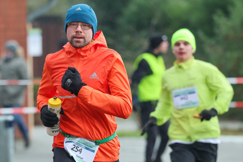 top-top.de-20260104-103 | Foto, Video, Fotografie, Videografie, Fotobox, DJ, Discjockey, Musik, Musikbox, Veranstaltung, Photobooth, Amazon, Ebay, Buchtipp, Bestseller, Autor, Verlag, Buch, Wesel, Hamminkeln, NRW, Dinslaken, Rees, Drohne, Hochzeit, Party, Fotobox, Wesel, Fotograf