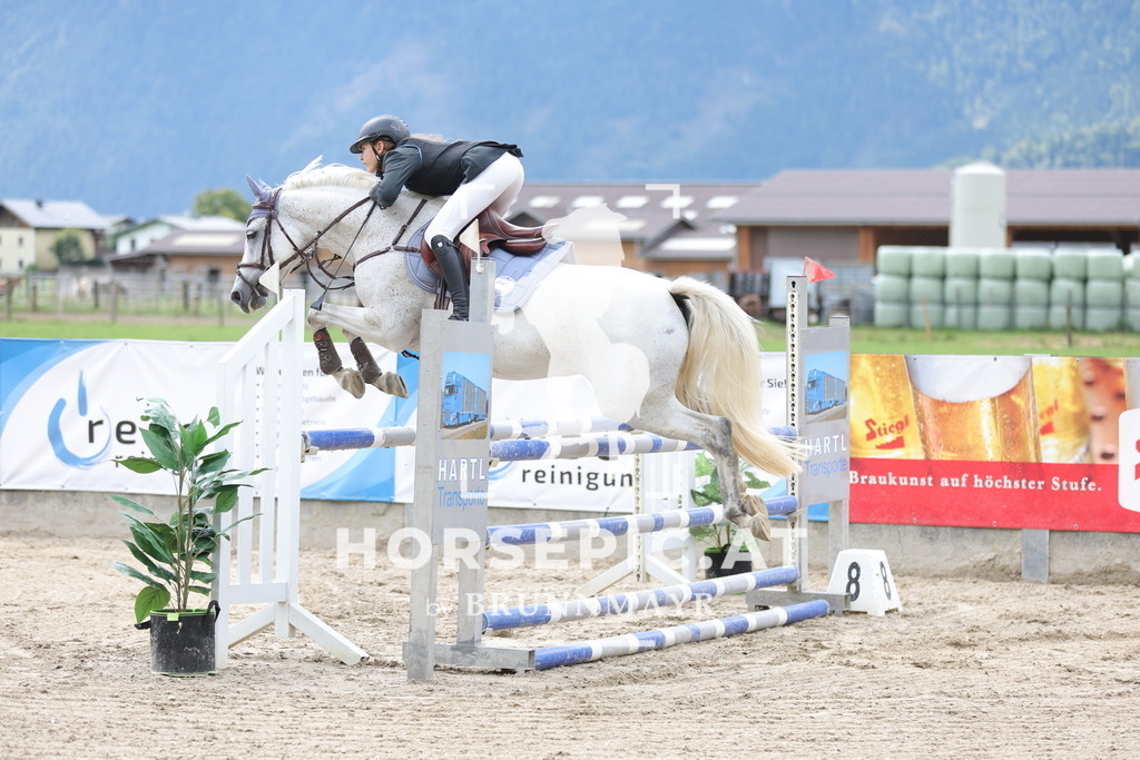 0P6A1619 | Willkommen bei Brunnmayr - Design & Fotografie – Ihrem Spezialisten für Reitturniere und Pferdeveranstaltungen in Oberösterreich, Salzburg und Bayern! Seit über 17 Jahren sind wir leidenschaftlich dabei.