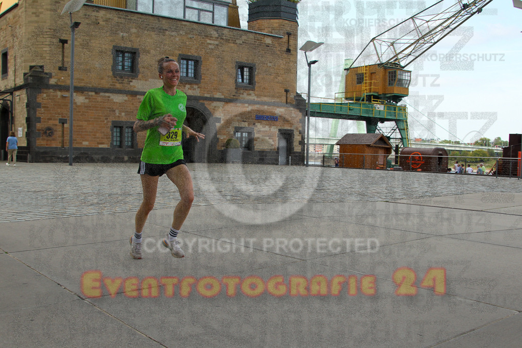 250920_1515_EV4_8314 | Sportfotografie im Rhein-Sieg Kreis, Köln, Bonn, NRW, Rheinland Pfalz, Hessen, etc. Unser Tätigkeitsfeld umfasst den Laufsport vom Volkslauf über den Marathon, Duathlon, Triathon bis zum Ultralauf wie Kölnpfad Ultra oder Schindertrail.